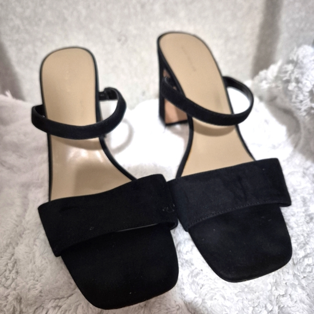 Ann Taylor Black Suede Strap Heels...SIZE:11 M